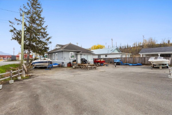 34595 2 Avenue, Abbotsford, BC V2S8B7 Photo 4