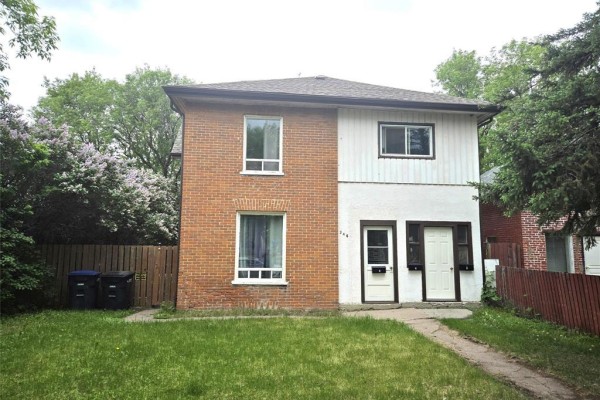 346 4th Street, Brandon, MB R7A3G9 Photo 2