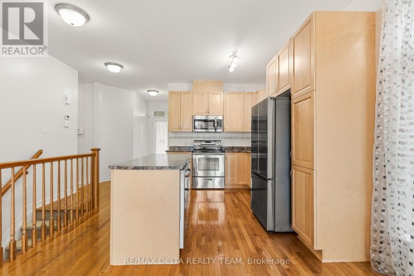 Primary Bedroom - 346 Farincourt Crescent, Ottawa, ON K4A0M6 Photo 5