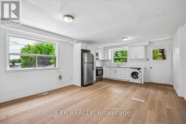 346 Westmount Avenue, Toronto, ON M6E3N2 Photo 3