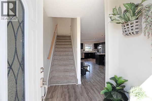 Living room - 347 17 Street E, Brooks, AB T1R0Z6 Photo 4