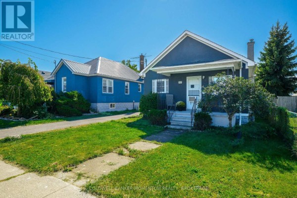Bedroom 2 - 347 Bell Street, Port Colborne, ON L3K1J7 Photo 3
