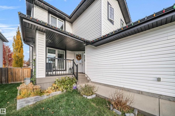 Kitchen - 347 Davenport Dr, Sherwood Park, AB T8H1Y1 Photo 3