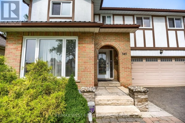 Family room - 347 Karen Park Crescent, Mississauga, ON L5A3C8 Photo 4