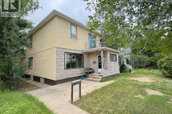 Living room - 347 Ominica Street W, Moose Jaw, SK S6H1X6 Photo 2