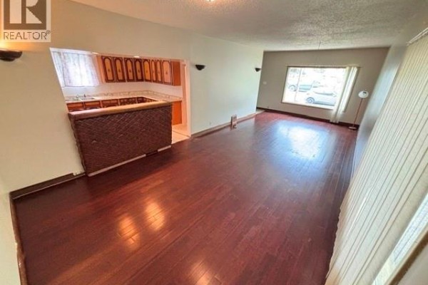 Bedroom - 347 Ominica Street W, Moose Jaw, SK S6H1X6 Photo 5