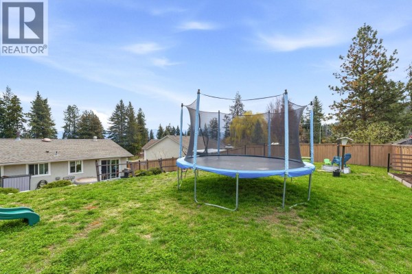Laundry room - 3472 Parklane Road, West Kelowna, BC V4T1B8 Photo 4