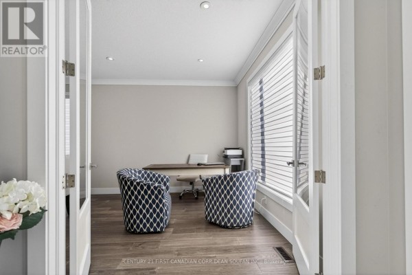 Utility room - 3475 Brushland Crescent, London South, ON N6P0H2 Photo 5