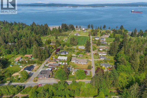 3475 Seacloud Rd, Saltair, BC, photo 2