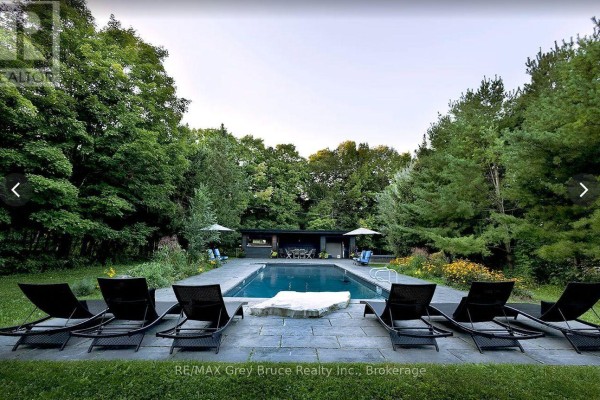 3476 Garden Of Eden Road, Clearview, ON, photo 2