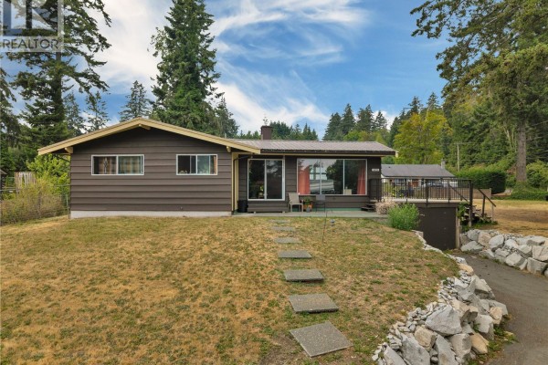 3479 Fraser Rd, Courtenay, BC, photo 2