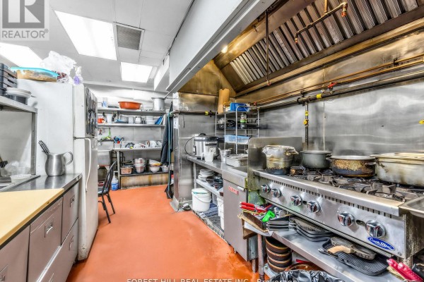 348 Broadview Avenue, Toronto, ON M4M2H1 Photo 4