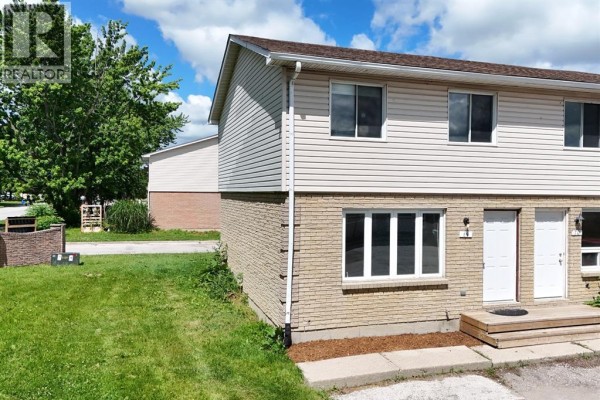348 Cameron Street Unit# 69, St Clair