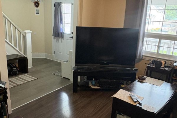 348 Cumberland Street, Cornwall, ON K6J4J1 Photo 3