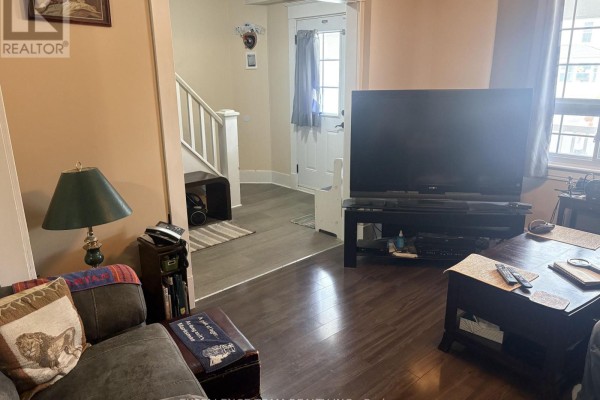 348 Cumberland Street, Cornwall, ON K6J4J1 Photo 4