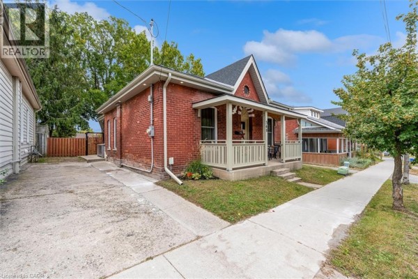Laundry room - 348 Dalhousie Street, Brantford, ON N3S3W1 Photo 2
