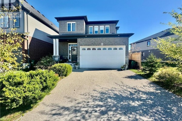 3pc Ensuite bath - 348 Freure Drive, Cambridge, ON N1S0B5 Photo 2