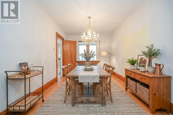 Kitchen - 348 Glenholme Avenue, Toronto, ON M6E3E5 Photo 3