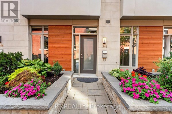 Living room - 348 Ravenhill Avenue E, Ottawa, ON K2A1S5 Photo 4
