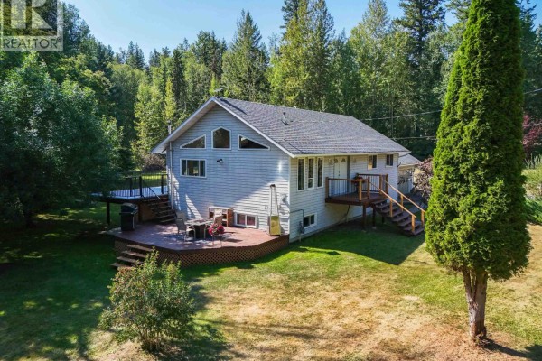 Kitchen - 3482 Kirkham Road, Quesnel, BC V2J6E6 Photo 2