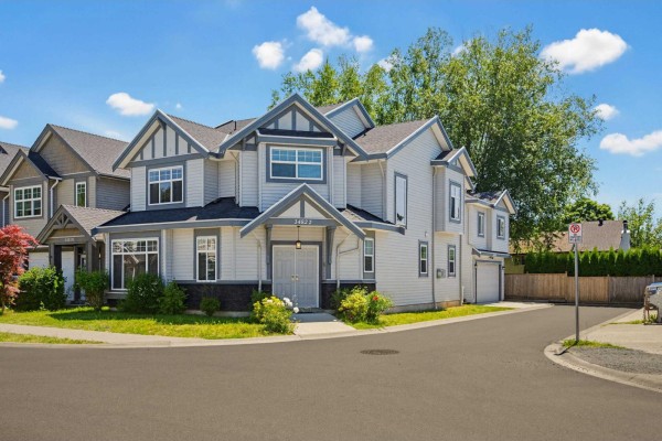 34822 Mcmillan Place, Abbotsford, BC V3G0E7 Photo 2