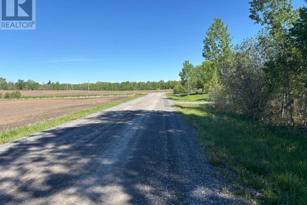 3485 Smith Road, South Stormont, ON, photo 2