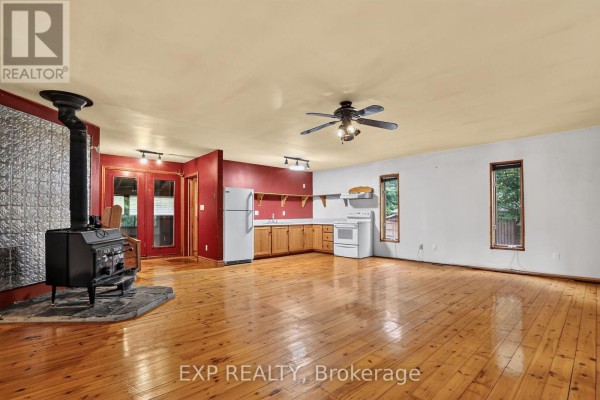 3488 Tatlock Road, Lanark Highlands, ON K0A1P0 Photo 5