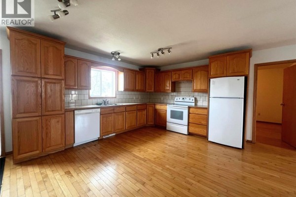 349 10th Avenue Nw, Swift Current, SK, photo 3