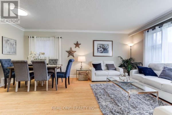 349 Horsham Avenue, Toronto, ON, photo 3