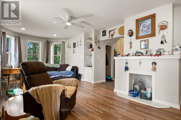 349 Stanley Street, Deseronto), ON K0K1X0 Photo 3