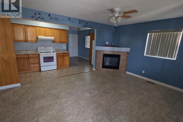 Living room - 349 Tuscarora Unit# Main, Windsor, ON N9A3L8 Photo 4