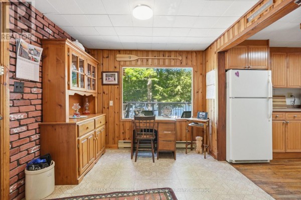 Foyer - 3494 Kushog Lake Road, Algonquin Highlands, ON K0M1S0 Photo 5