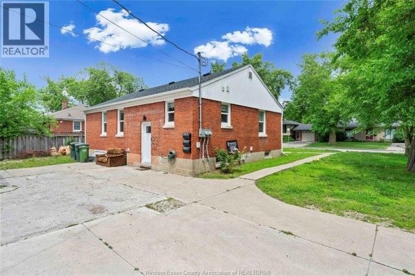 Kitchen - 3495 Longfellow Avenue Unit# Unit A, Windsor, ON N9E2L8 Photo 2