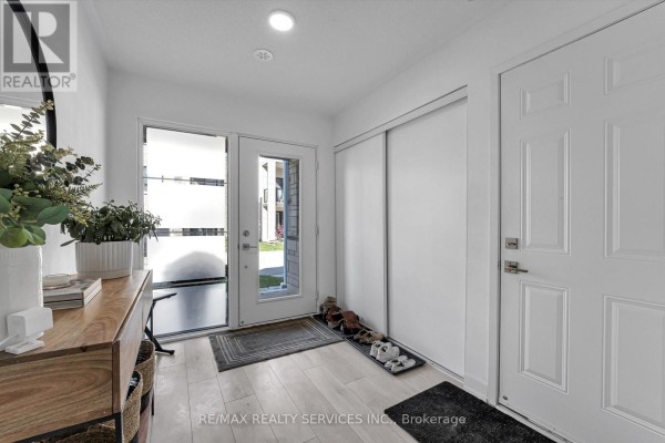 35 - 1121 Cooke Boulevard, Burlington, ON L7T0C3 Photo 5