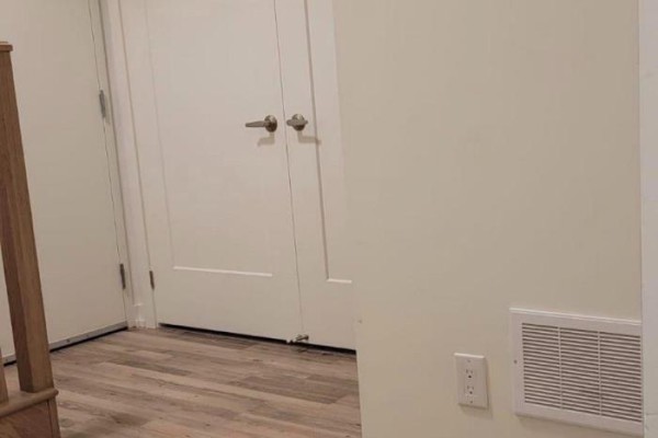 Bedroom 2 - 35 - 370 Red Maple Road, Richmond Hill, ON L4C5T4 Photo 5