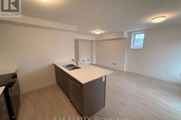 35 - 42 Lowes Rd. West Road, Guelph, ON N1G0H6 Photo 5