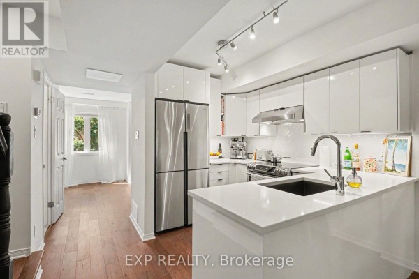 35 - 93 Strathaven Private, Ottawa, ON K1J1K7 Photo 5