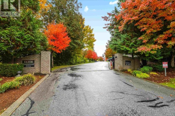 35 11358 Cottonwood Drive, Maple Ridge, BC V2X5V5 Photo 2
