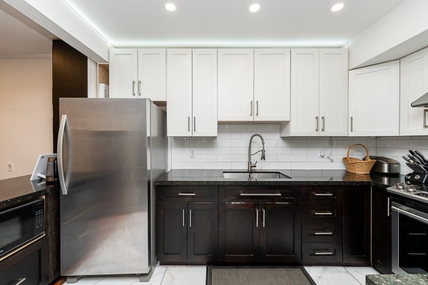 35 13795 102 Avenue, Surrey, BC, photo 2