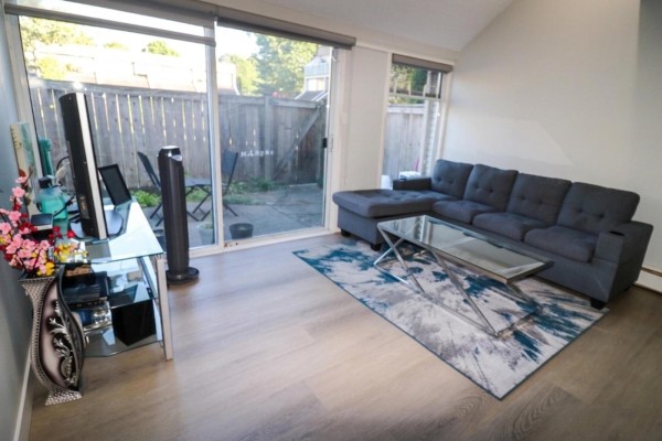 35 17706 60 Avenue, Surrey, BC V3S1V2 Photo 2