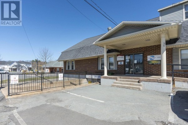 35-49 Webster Street, Kentville, NS B4N1H4 Photo 4