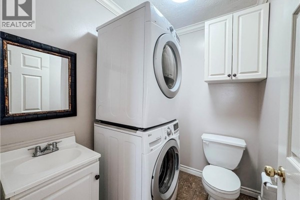 Family room - 35 Arthur Street, Moncton, NB E1C9Y1 Photo 4