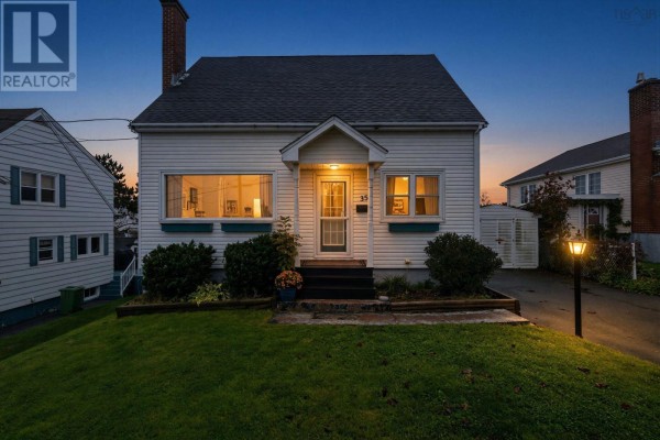 35 Arvida Avenue, Halifax