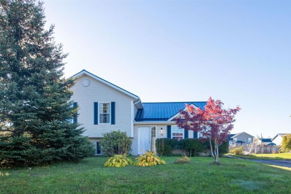 35 Barbour Circle, Charlottetown