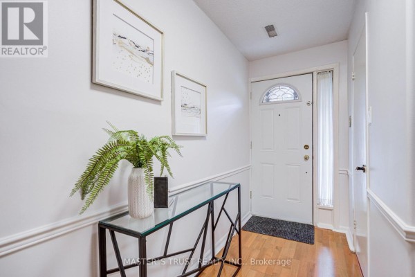 35 Bards Walkway, Toronto, ON, photo 3