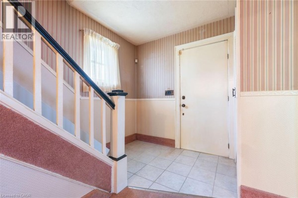 Primary Bedroom - 35 Basil Avenue, Simcoe, ON N3Y3M4 Photo 4