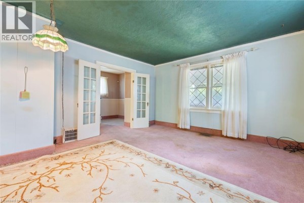 Foyer - 35 Basil Avenue, Simcoe, ON N3Y3M4 Photo 5