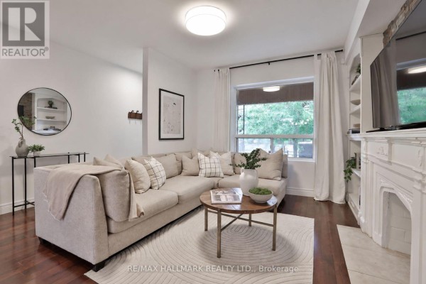 Eating area - 35 Boon Avenue, Toronto, ON M6E3Z2 Photo 4