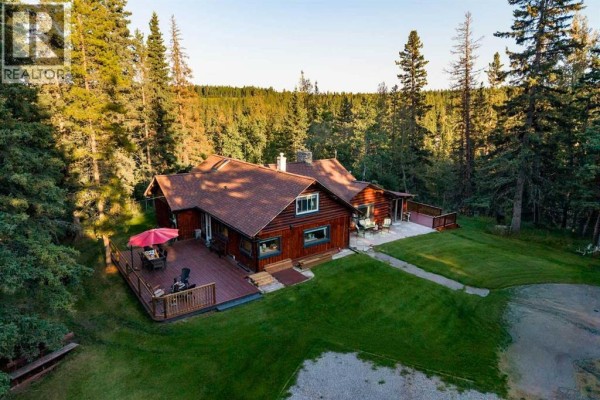 35 Bracken Point, Bragg Creek, AB, photo 3