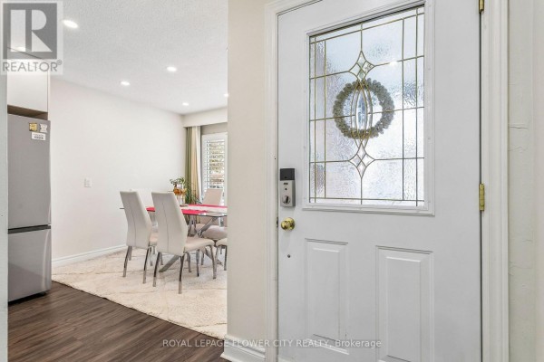 Dining room - 35 Camberley Crescent, Brampton, ON L6V3L4 Photo 5